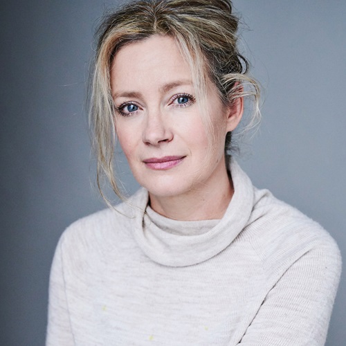 Amanda Douge
