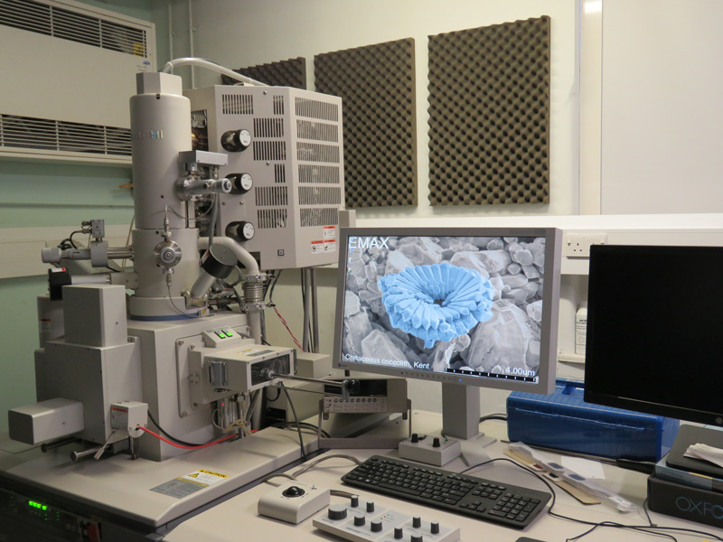 Hitachi mass spectrometry equipment