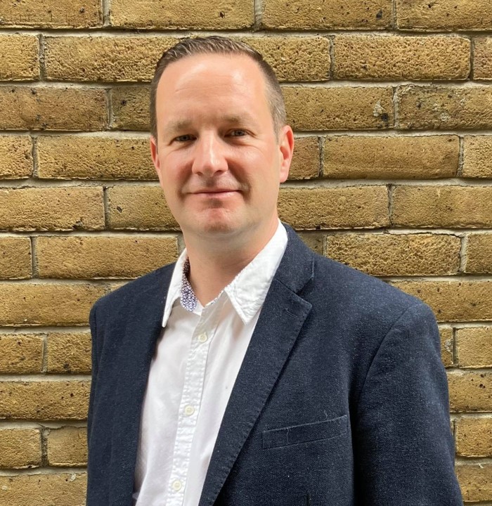 Dr James S Kennell Dr James S Kennell