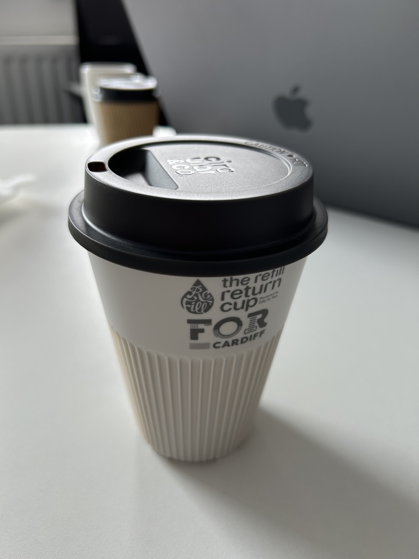 FACET THEMED PAPER CUP
